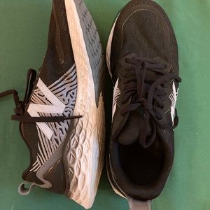 New Balance Fresh Foam Tempo Women’s 8.5D